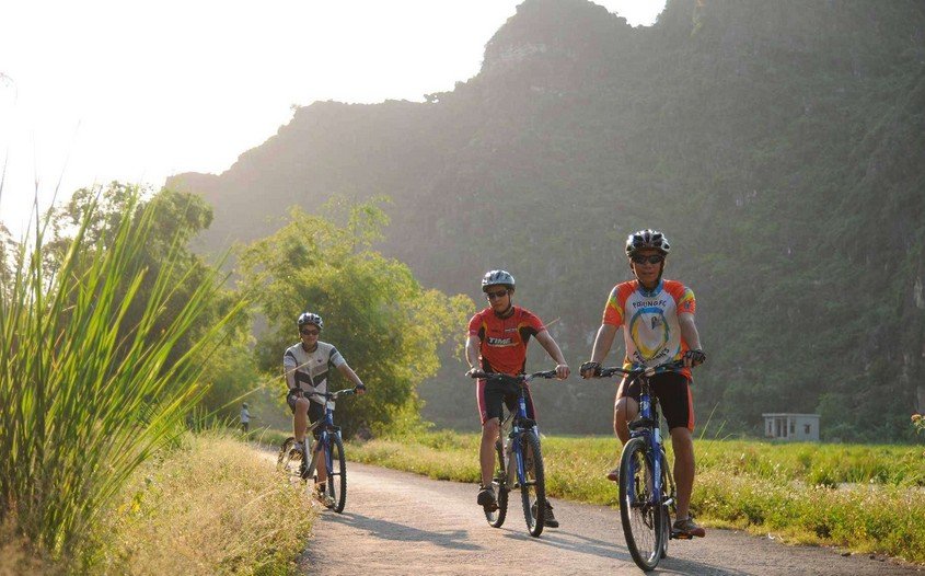 Northern Vietnam Biking Tour 7 Days